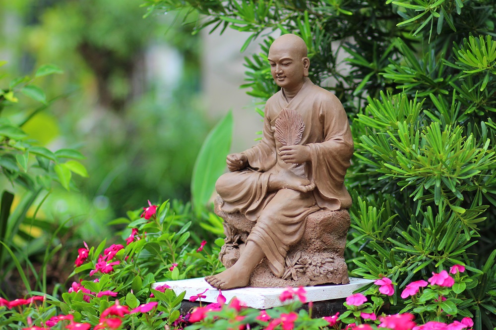 Phật hoàng Trần Nhân Tông chủ trương truyền bá Phật giáo bằng tiếng Việt 