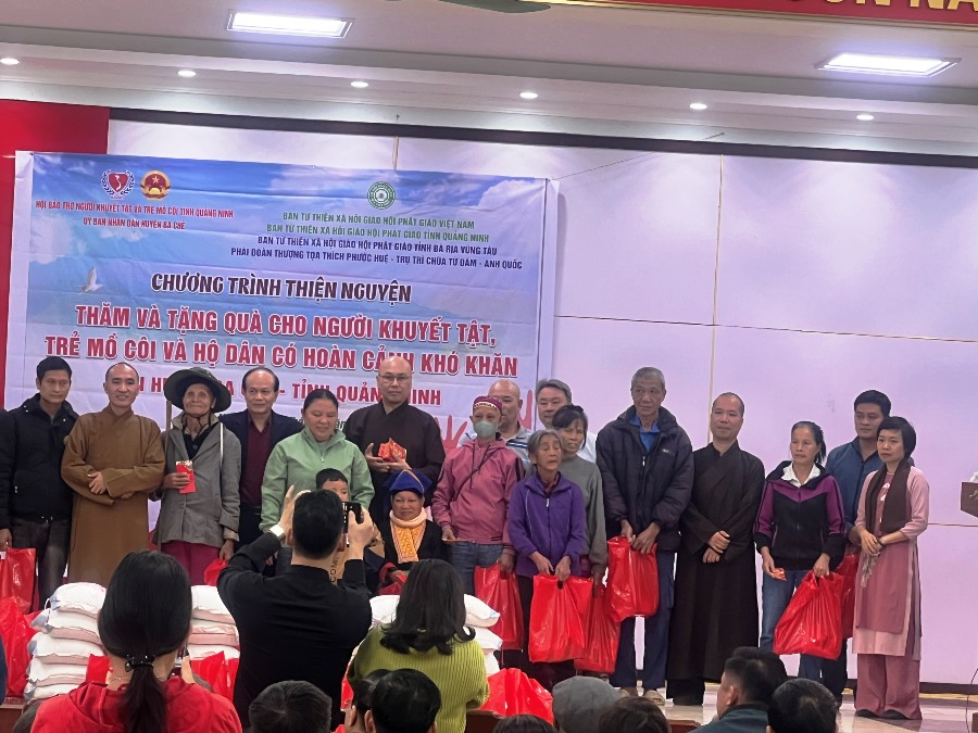 Chương trình thiện nguyện thăm và tặng quà cho đối tượng người khuyết tật, trẻ mồ côi tại huyện Bình Liêu và Ba Chẽ 