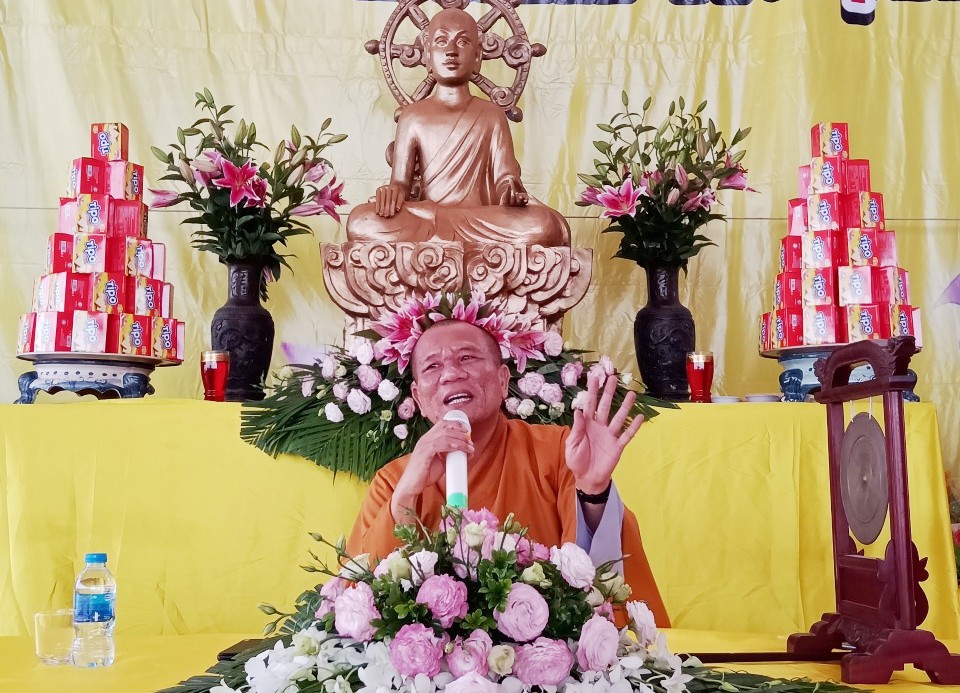 Pháp thoại phiên tả: Phật hoàng Trần Nhân Tông và thiền phái Trúc Lâm, ở đời mà vui đạo 