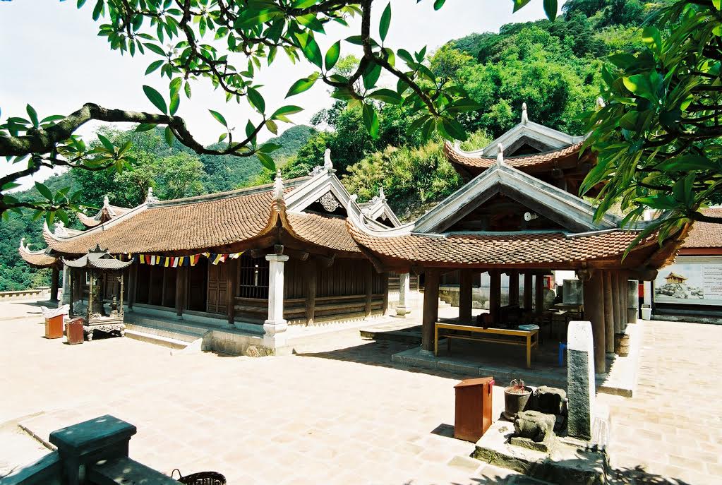 Lịch sử hình thành chùa Hoa Yên - Yên Tử 