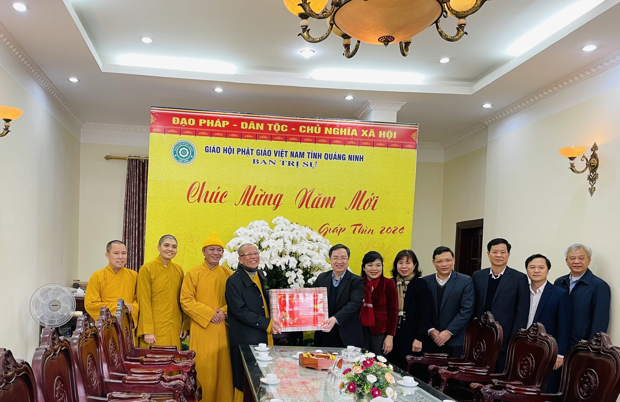 Lãnh đạo tỉnh Quảng Ninh chúc tết Ban Trị sự Phật giáo tỉnh 