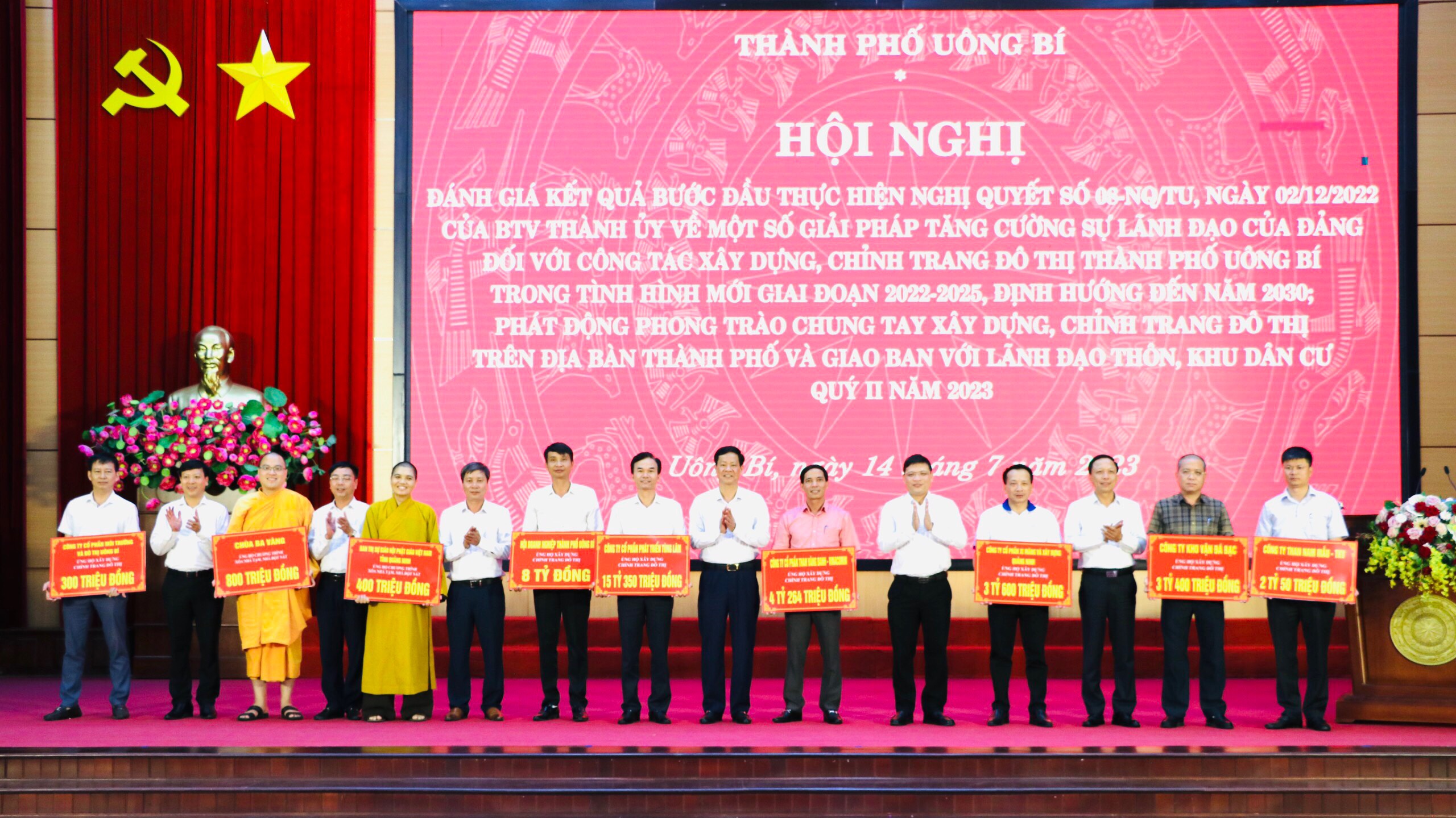 Phật giáo Quảng Ninh ủng hộ 1.2 tỉ đồng cho chương trình xóa nhà tạm, nhà dột nát của TP. Uông Bí 